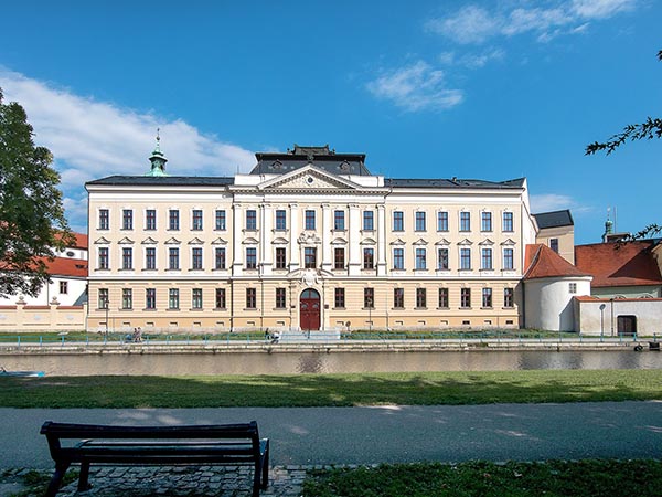 BUDOVA_VS_145481