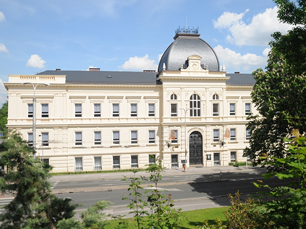 BUDOVA_VS_145561