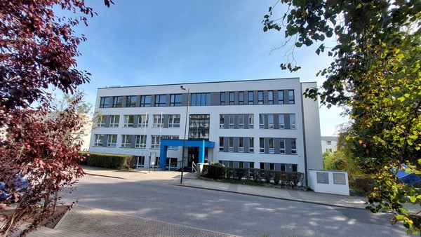 BUDOVA_VS_145876