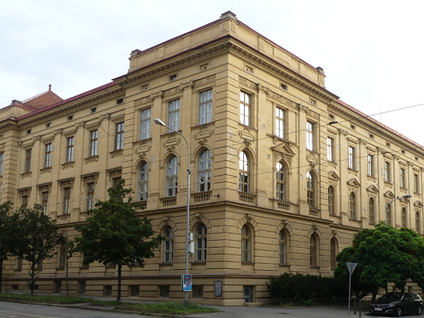 BUDOVA_VS_180855