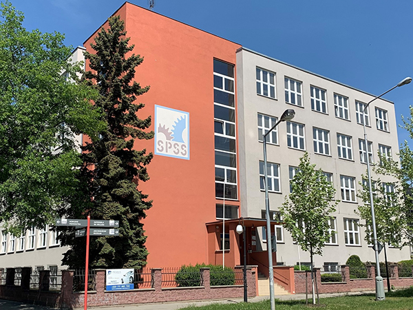 BUDOVA_VS_145994