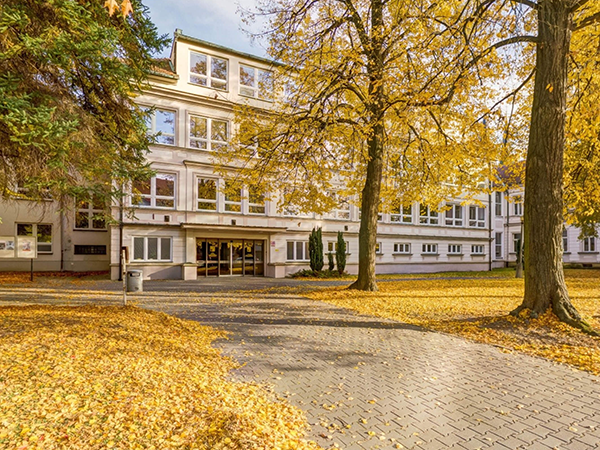 BUDOVA_VS_180897