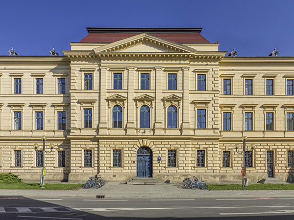 BUDOVA_VS_145635