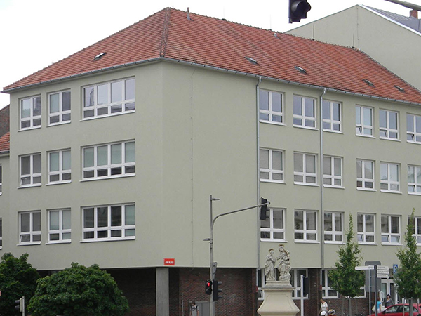 BUDOVA_VS_143174