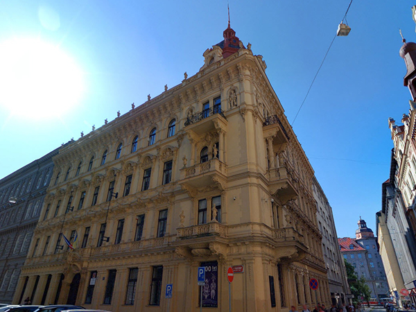 BUDOVA_VS_143154