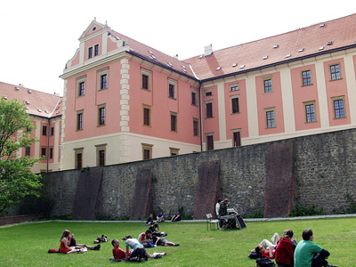 upol_ff_budova_400