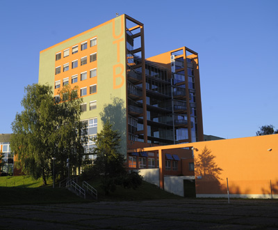 utb-budova-400